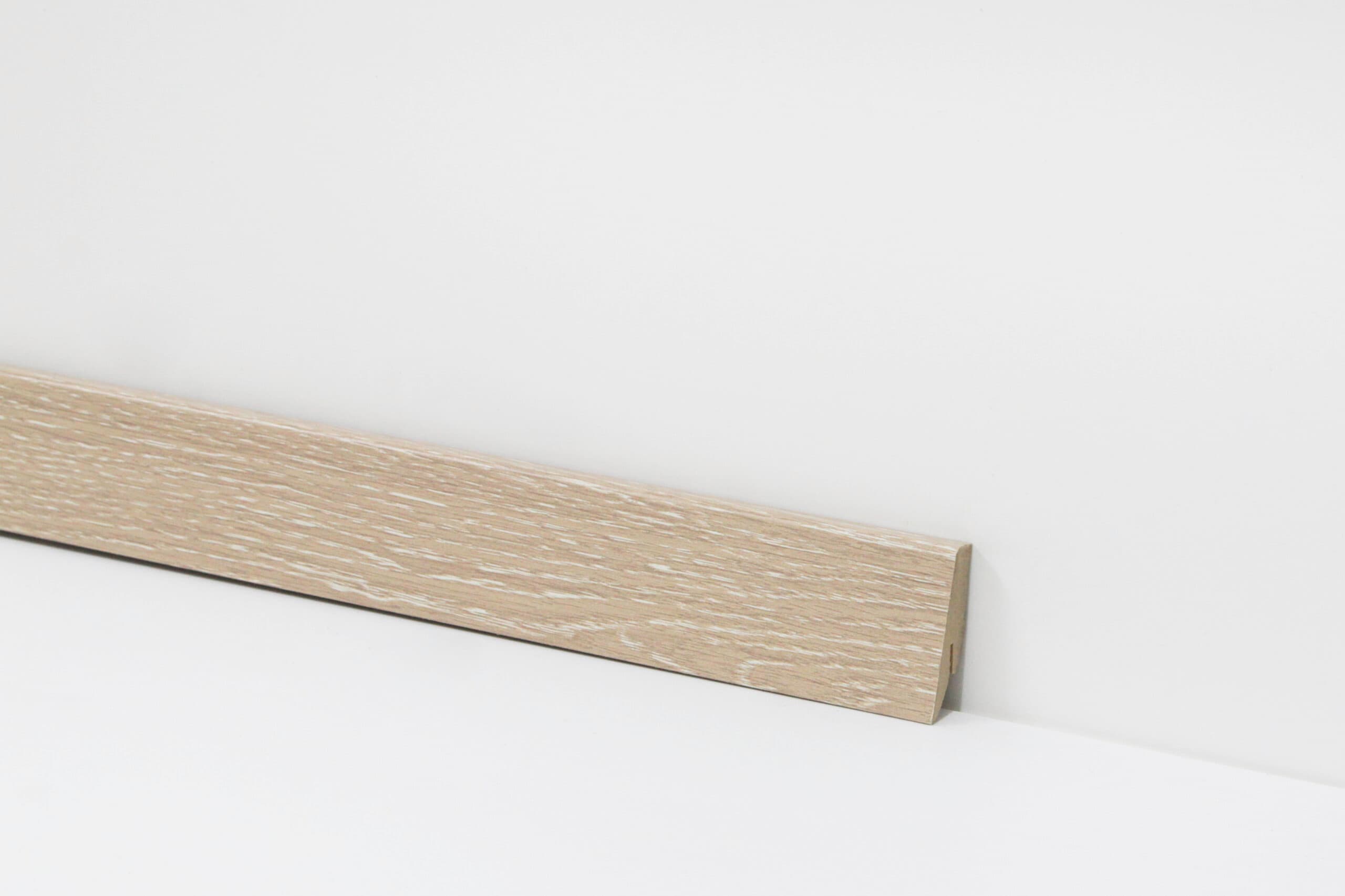 St58-Sockelleiste 2987