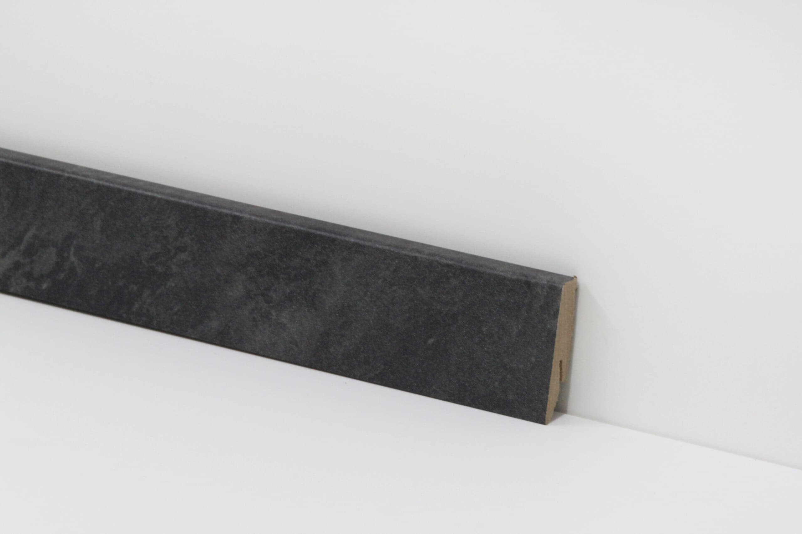 St58-Sockelleiste 3079